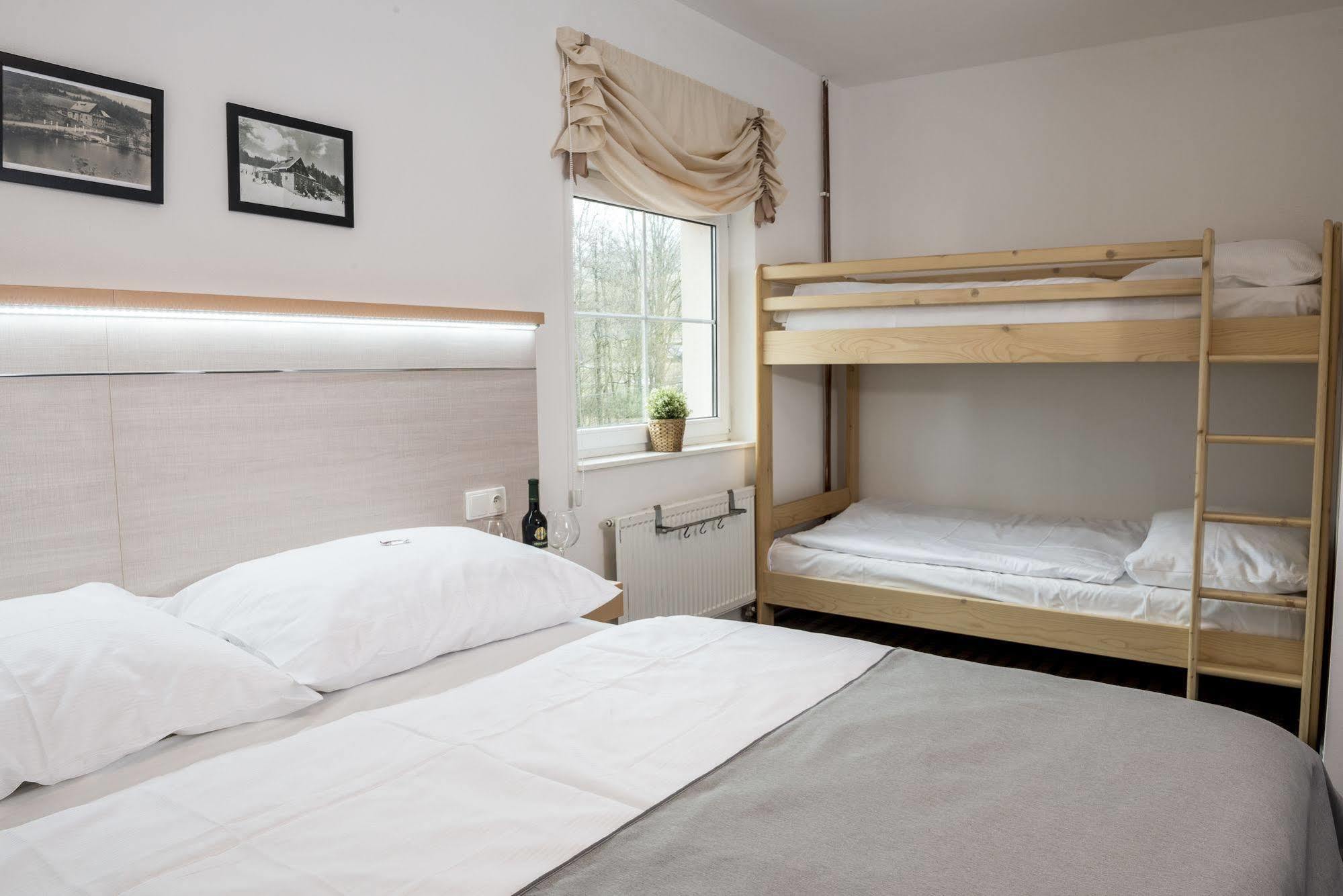 Horsky Hotel Dobra Chata Stachy ภายนอก รูปภาพ
