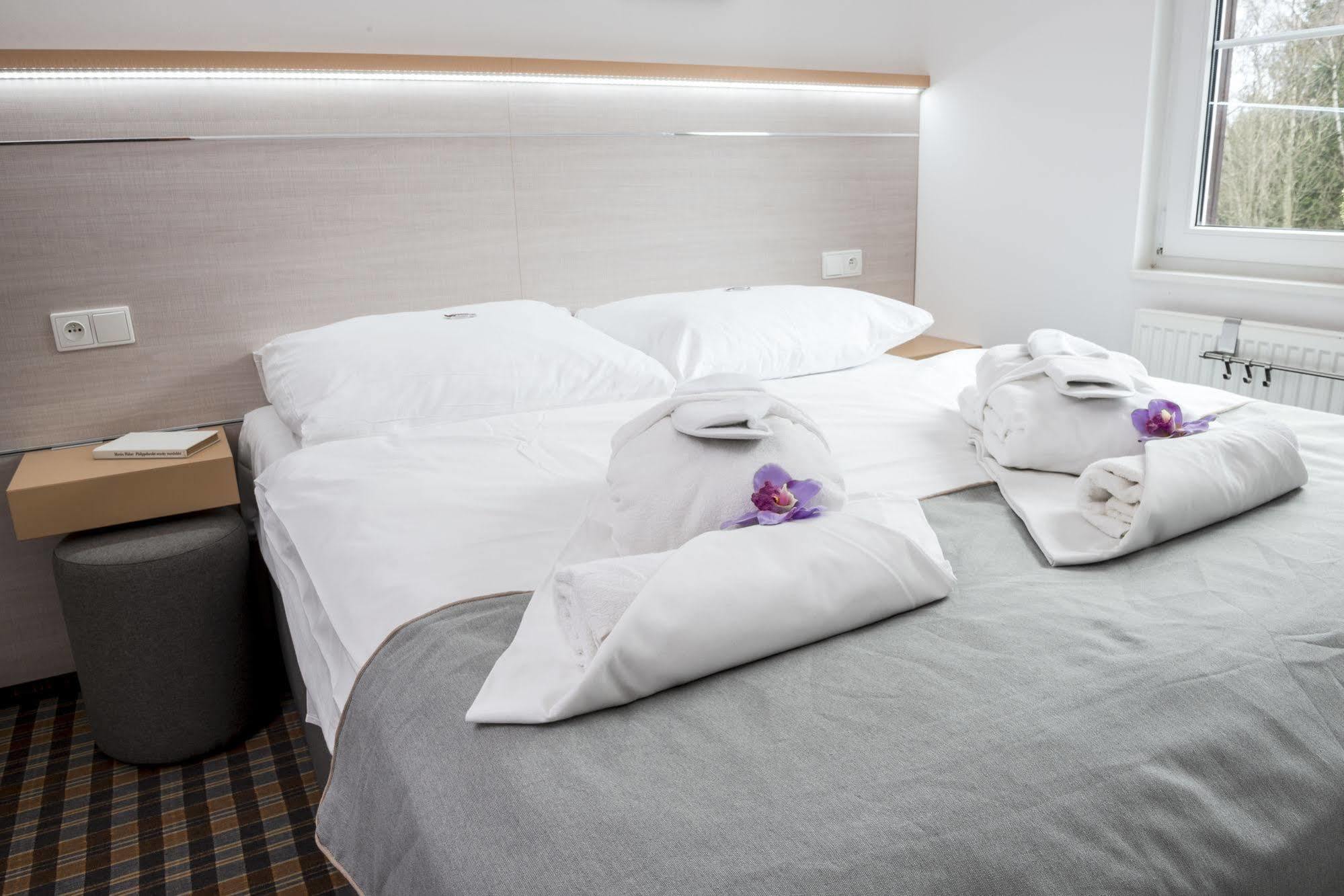 Horsky Hotel Dobra Chata Stachy ภายนอก รูปภาพ