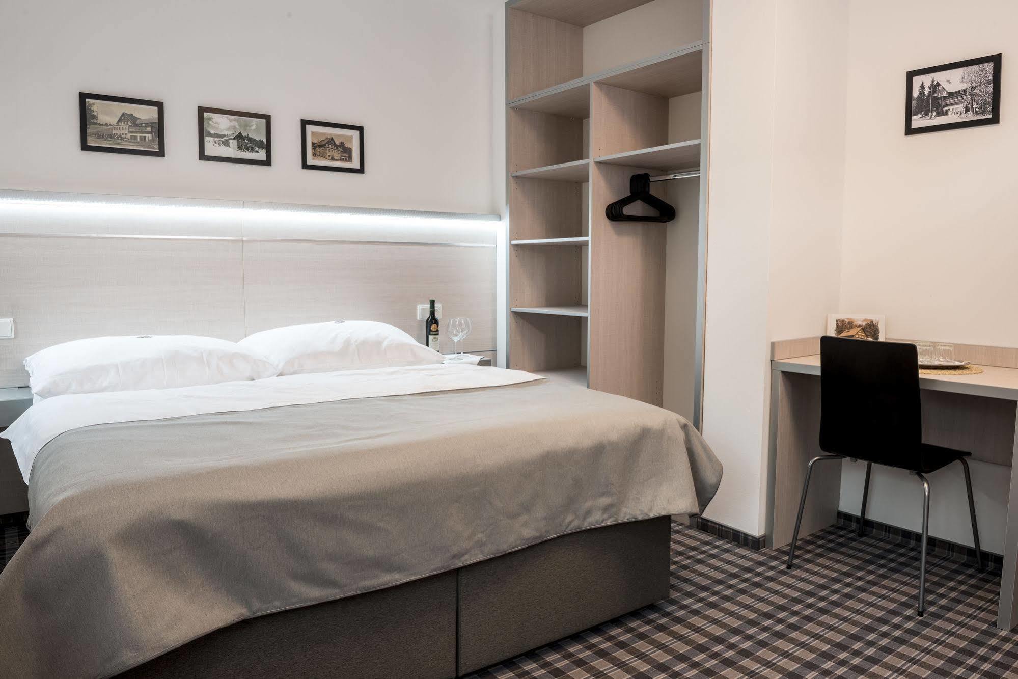 Horsky Hotel Dobra Chata Stachy ภายนอก รูปภาพ